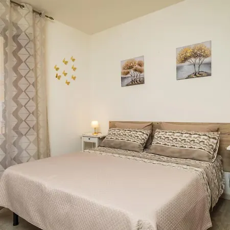 La Gioia Intero Giardini Naxos
